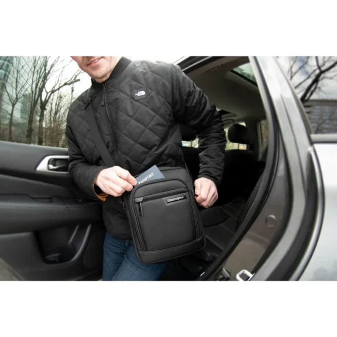 Classic Business 2.0 RFID a tracolla