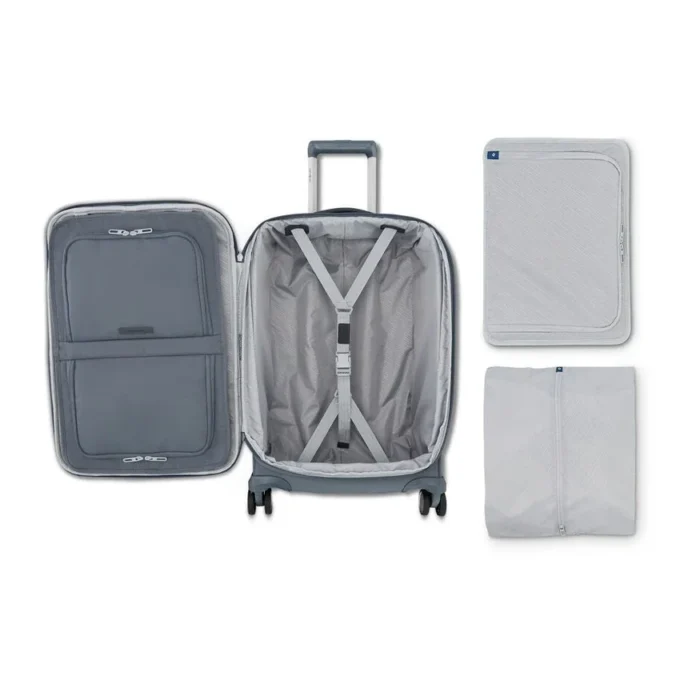 Elevation™ Plus softside bagaglio a mano spinner