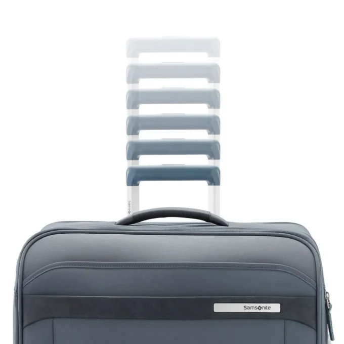 Elevation™ Plus softside bagaglio a mano spinner