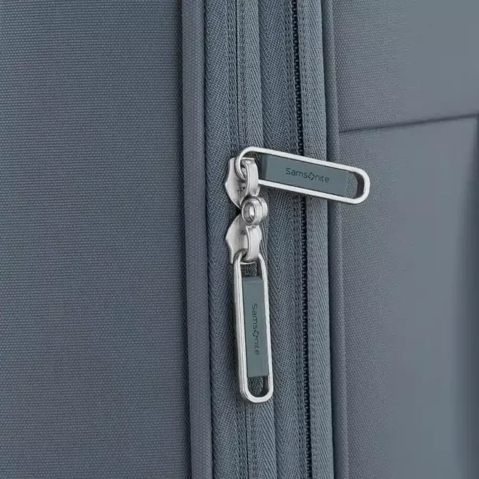 Elevation™ Plus valigia morbida con ruote grandi