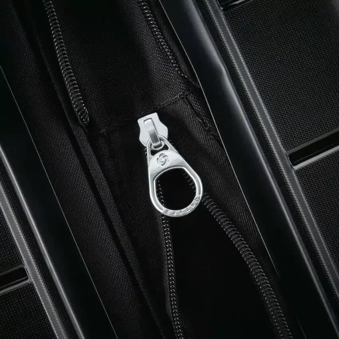 Freeform large spinner